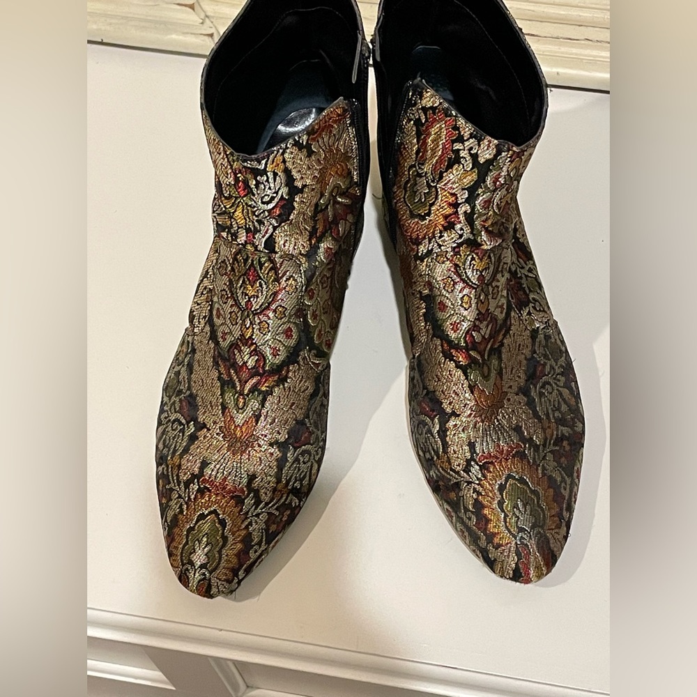 Unisa brocade booties